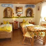 게스트하우스 Gaestezimmer Am Maerchenbrunnen 3*