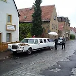 Gaestezimmer Am Maerchenbrunnen 게스트하우스 3*