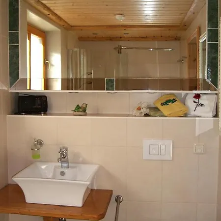 Gasthuis Gaestezimmer Am Maerchenbrunnen