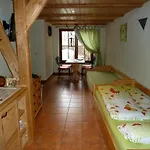 Gasthof Gästezimmer Am Märchenbrunnen
