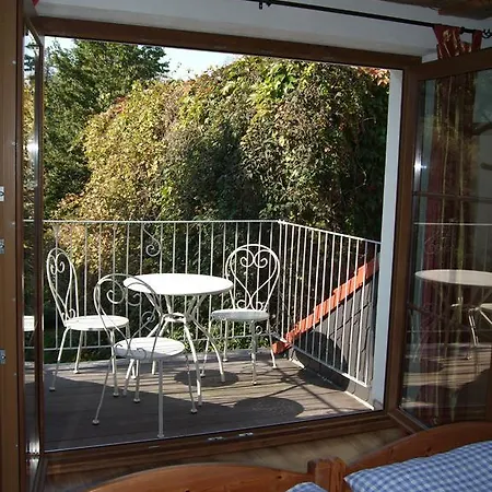 ゲストハウス Gaestezimmer Am Maerchenbrunnen ドレスデン