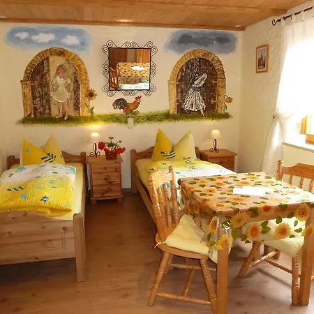 Gasthof Gästezimmer Am Märchenbrunnen 3*