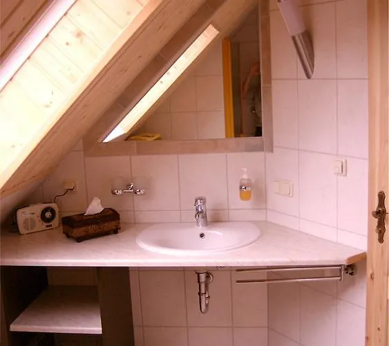 بيت ضيافة Gaestezimmer Am Maerchenbrunnen