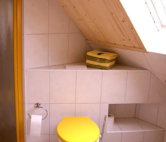 Gaestezimmer Am Maerchenbrunnen بيت ضيافة