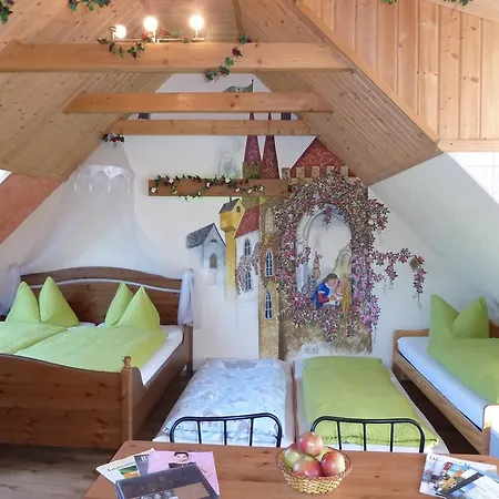 Gaestezimmer Am Maerchenbrunnen Гостевой дом Дрезден